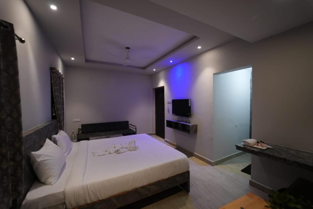Hotel Peppers Йеркод Экстерьер фото